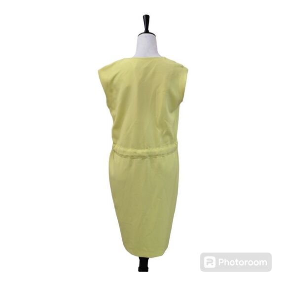 Just Taylor Tie Waist Sleeveless Dress V Neck Yellow Knee-length Casual Size 8 - Picture 2 of 9